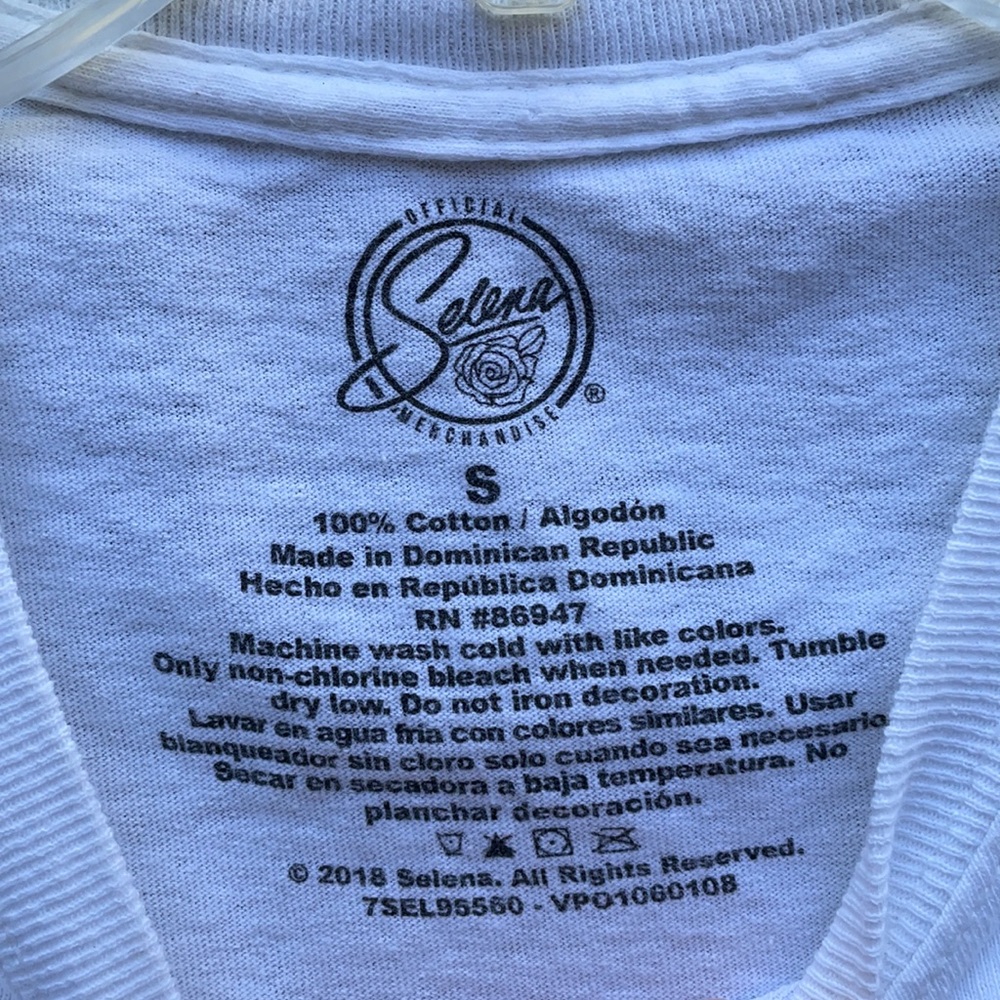 Official Selena Cropped Tshirt - Picture 2 of 3